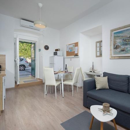 Naval Apartment Rijeka Exterior photo
