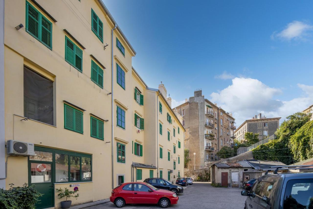 Naval Apartment Rijeka Exterior photo